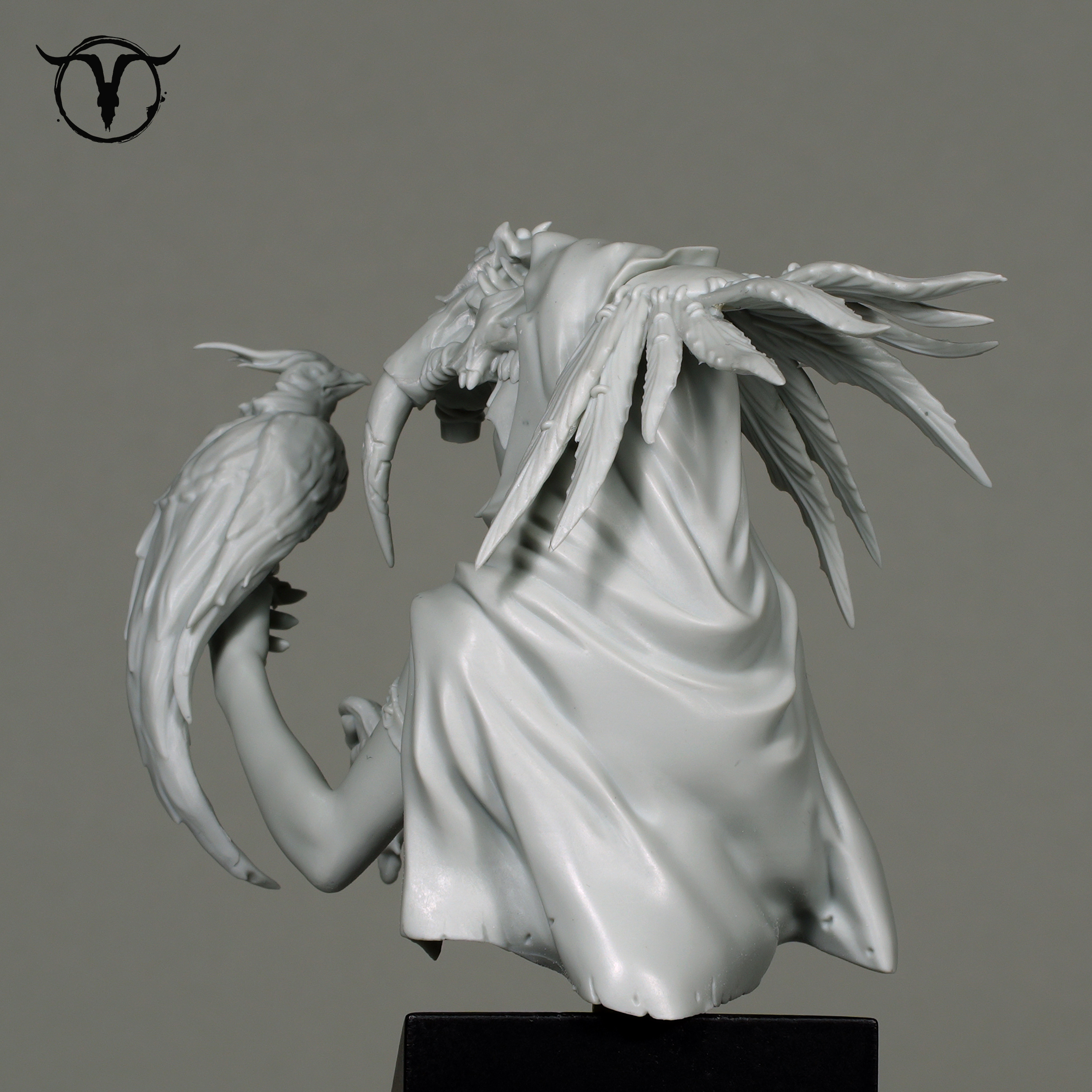 Akelarre Models Busts Vanna Grimnir buste résine chamane oiseau
